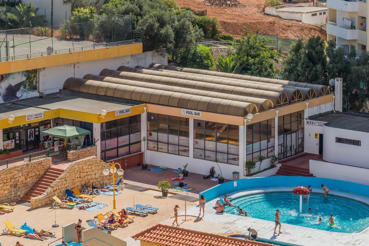 Sunny Flat W/ Balcony & Pool By Lovelystay Portimao Exterior photo